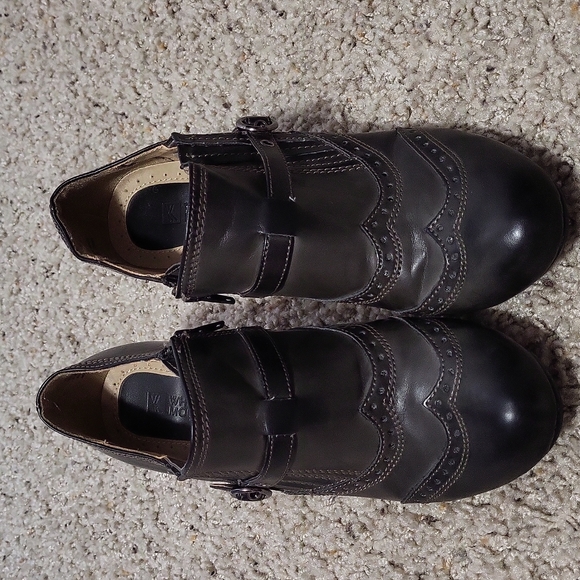 Dark gray vintage looking shoes - Picture 1 of 5